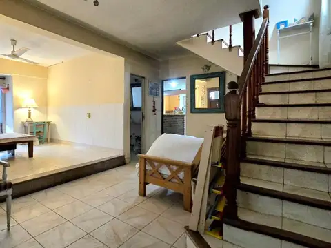 VENTA DE CASA A REFACCIONAR IDEAL INVERSOR