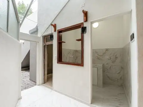 Depto Tipo Casa 2 ambientes con 1 baño