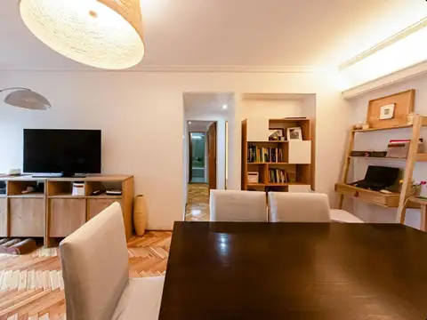 Departamento 4 ambientes c/ cochera en Flores