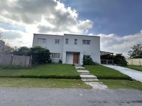 Casa en venta en Los Tacos de 4 ambientes