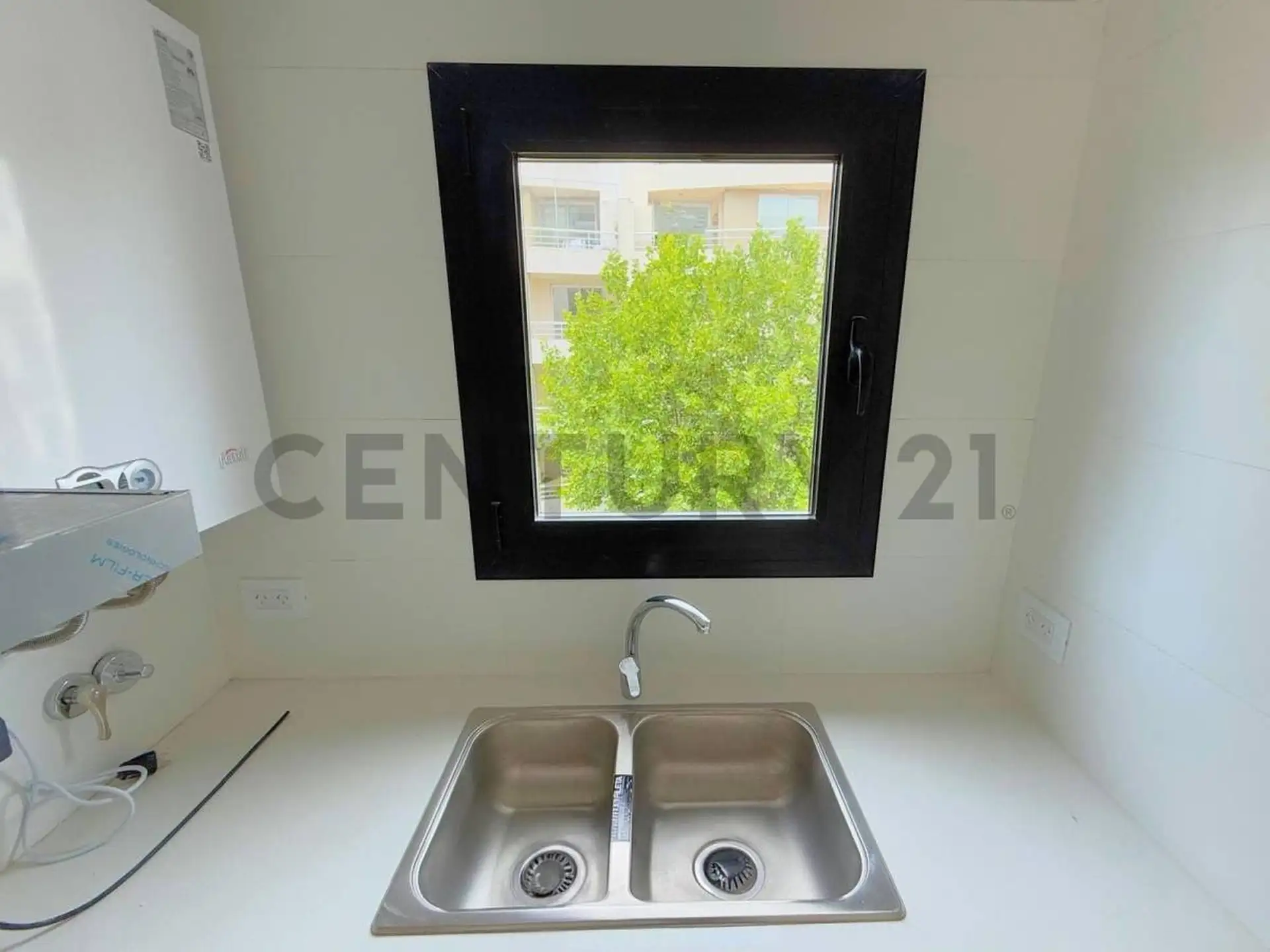Venta | Semipiso 2 Ambientes a Estrenar con Balcón | Chauvin