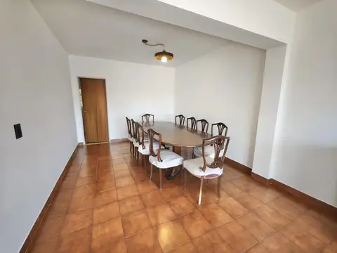 Departamento 4 ambientes con 3 baños