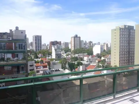 Rómulo Naón e/ Avenida Olazábal y Mendoza