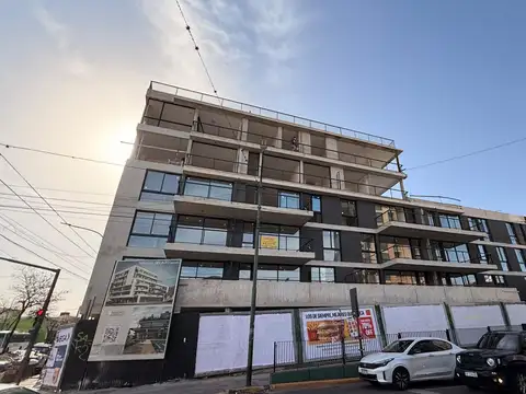 Edificio Terrazas del Alto San Isidro en San Isidro Vias / Rolon