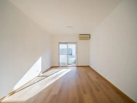 Departamento - Frente - Balcón - Recoleta