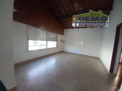 Coronel Bogado N° 1289 E/ Padre Stoppler y Hipólito Bouchard