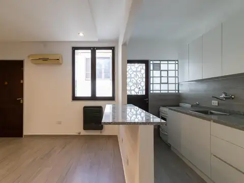 Departamento en Alquiler en La Lucila, $ 1.200.000