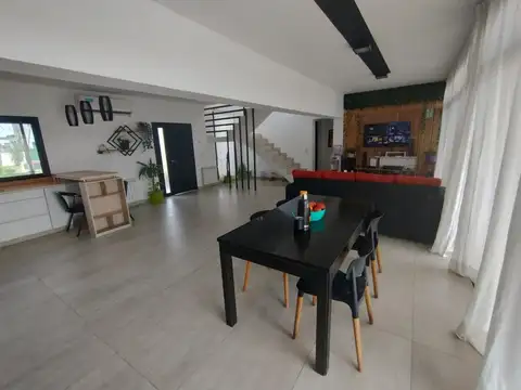 Casa en venta a la laguna, barrio San Sebastian