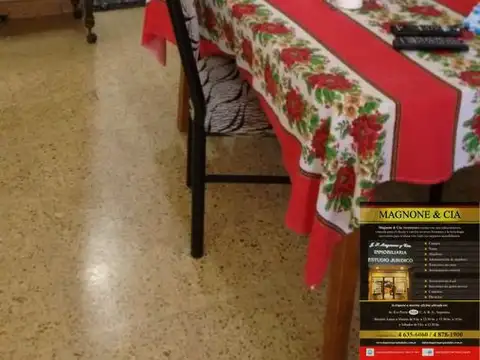 Depto Tipo Casa en Venta de 3 ambientes