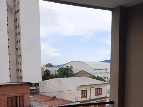 Departamento en Alquiler en Zona Centro, $ 450.000