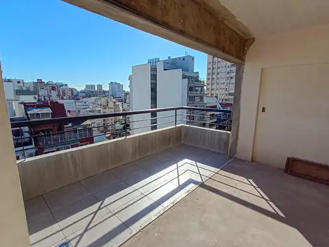 Venta departamento Caballito Increíble Piso 12° fte Bcón terraza 3 amb suite. Financ. Post Posesión