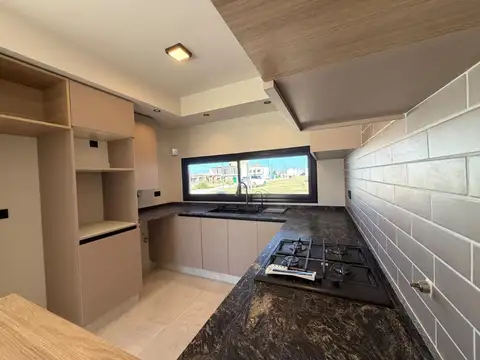 Depto Tipo Casa en Venta de 4 ambientes