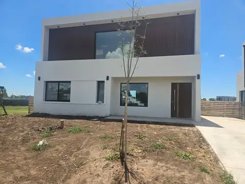 Casa en Venta en Pilar Del Este, Countries y Barrios Cerrados en Pilar