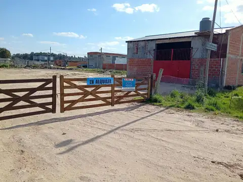 COLECTORA DE RUTA 210 100, Piso 0