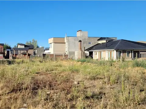 Terreno en Venta 13,50  mts Frente