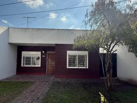 Aristóbulo Del Valle 1089