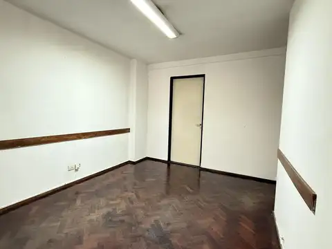 Oficina en Venta 48 años