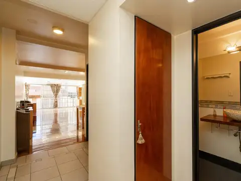 Depto Tipo Casa en Venta en Villa del Parque, USD 435.000