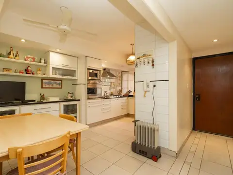 Depto Tipo Casa en Venta de 5 ambientes