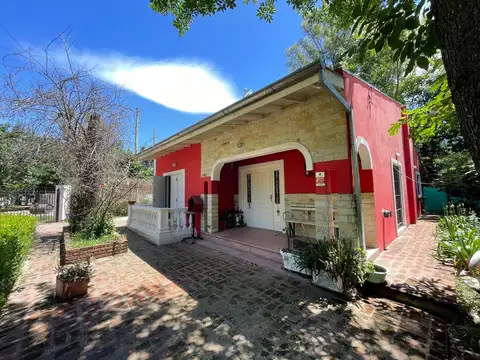 VENTA-PERMUTA  CASA 3 AMB  PARRILLA ING. MASCHWITZ