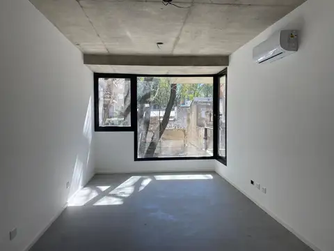 Venta monoambiente con balcon en Nuñez