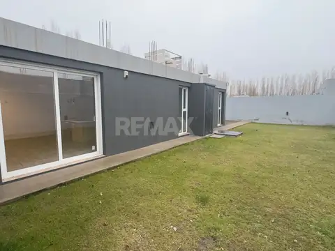 Casa en Alquiler en Neuquen, $ 2.700.000