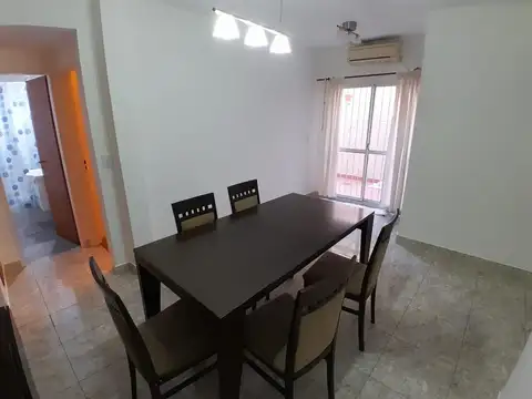 Depto Tipo Casa en Alquiler de 1 dormitorio