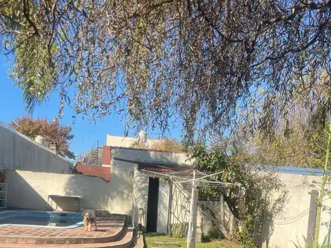 Casa 4 ambientes con 1 baño