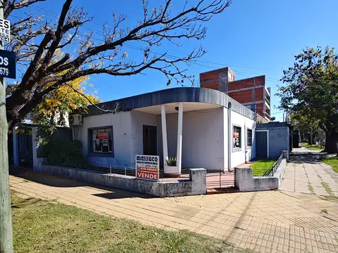 CASA EN VENTA EN MERLO SUR