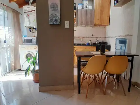 Depto Tipo Casa 3 ambientes con 1 baño
