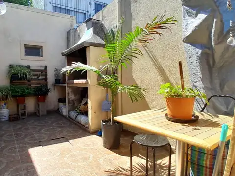 VENTA PH 3 AMBIENTES AMPLIO  LUMINOSO  PATIO PARRILLA APTO CRÉDITO PERMUTA Y FINANCIACIÓN