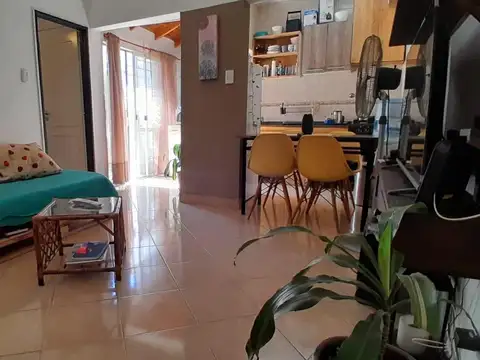 Depto Tipo Casa en Venta de 3 ambientes