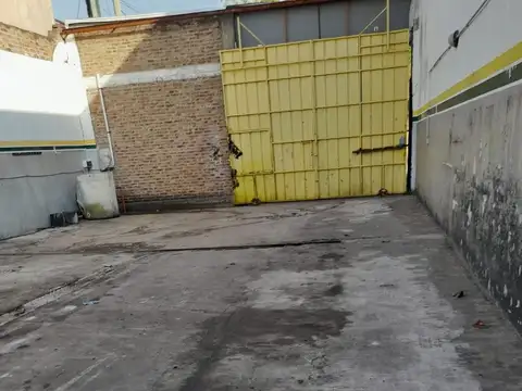 Venta de Galpón en Quilmes 
