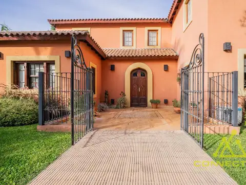 Casa en Venta al Este