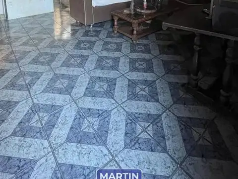 Casa 5 ambientes con 1 baño