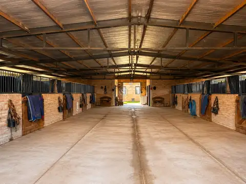 Caballeriza en  Venta en San Jorge Chico, General Rodríguez, G.B.A. Zona Oeste, Argentina