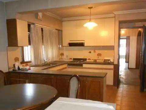 Casa en Alquiler al Sureste