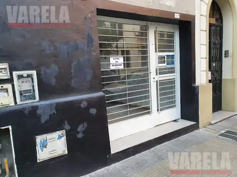 YERBAL  al 1700 PB LOCAL + 9 COCHERAS+ 3 MOTOS+ 2 SALAS DE ENSAYO  1° PISO DEPARTAMENTO DOS AMBIENTES AL FRENTE