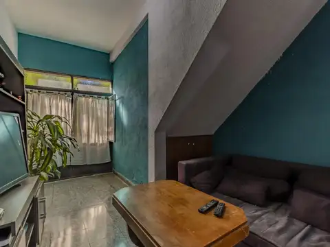 Depto Tipo Casa en Venta de 5 ambientes