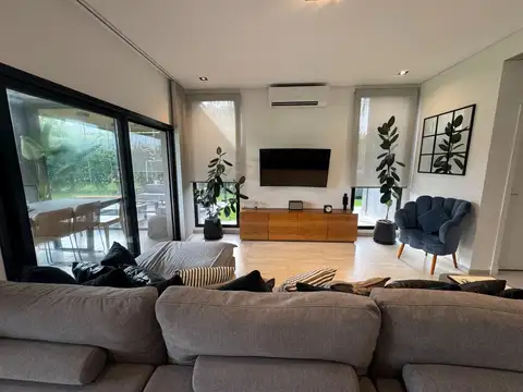 Casa en Venta al Noroeste