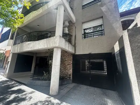 Venta | Cochera cubierta fija | Coghlan