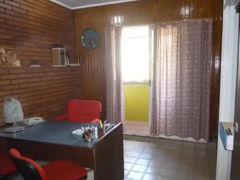 Chalet 4 ambientes con parque y quincho | Apto Crédito | Ituzaingó Norte (GD-119)