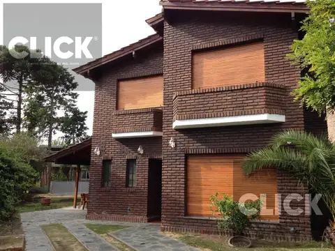 Casa 4 ambientes en venta con pileta en Country El Sosiego