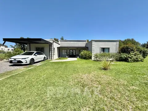 Casa en Alquiler de 4 dormitorios