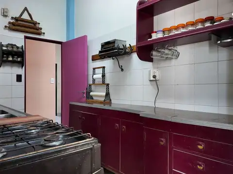 VENTA CASA 4 AMB COCHERA Y PATIO BERAZATEGUI