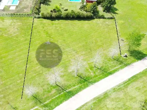 Terreno en Venta 50  mts Fondo