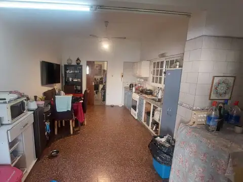 Depto Tipo Casa en Venta 50 años