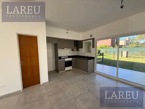 Departamento 4 ambientes con 2 baños