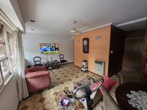 Depto Tipo Casa en Venta de 3 ambientes