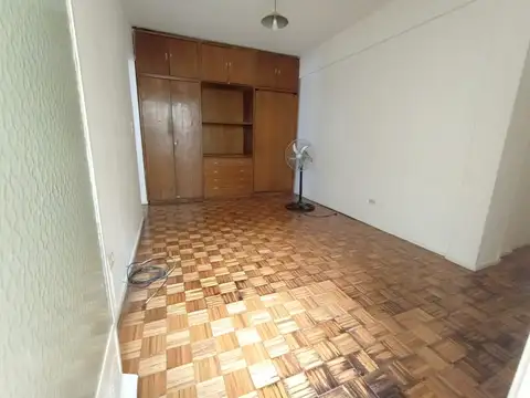 Nunez 2200, Piso 7
